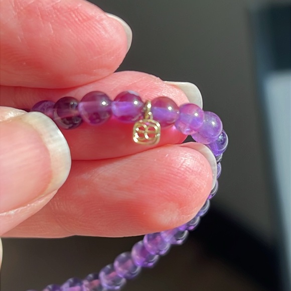 Sydney Evan 14K Gold & Rainbow Peace
Heart on Amethyst - Picture 6 of 7